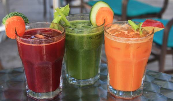 Enjoy delicious juices at The BodyHoliday in the Caribbean